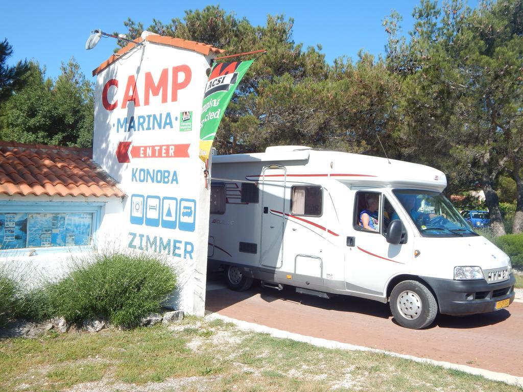 Camp Marina *